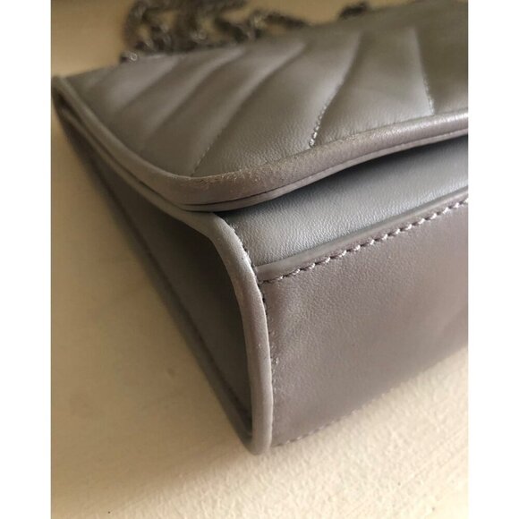 TORY BURCH Alexa Quilted Chain Shoulder Bag Silver/Grey - Picture 13 of 14